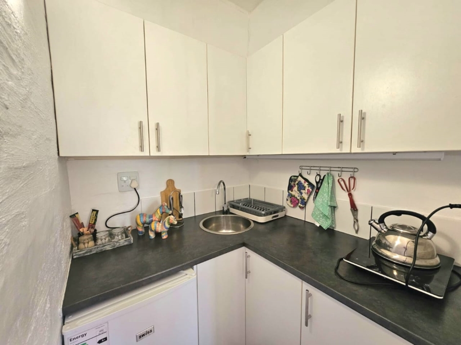 5 Bedroom Property for Sale in Herolds Bay Western Cape